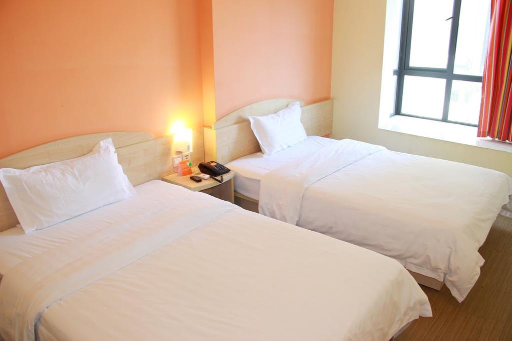 7Days Inn Qingdao Haiyunan Xinglong Road Habitación foto